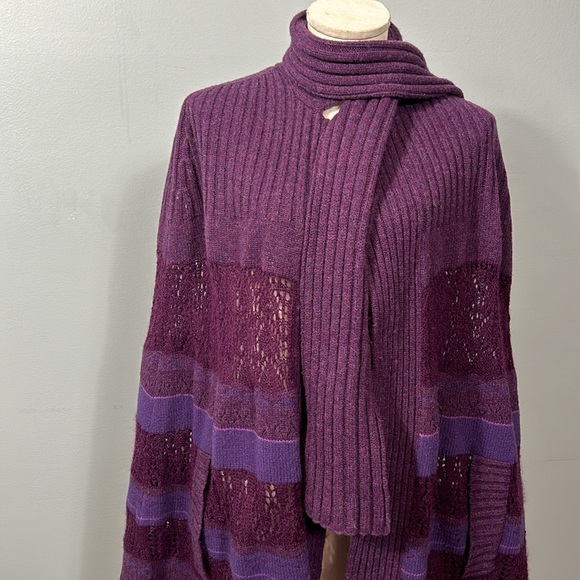 Moda International Purple Long Wool Cape size M / L - gently used - Picture 13 of 15